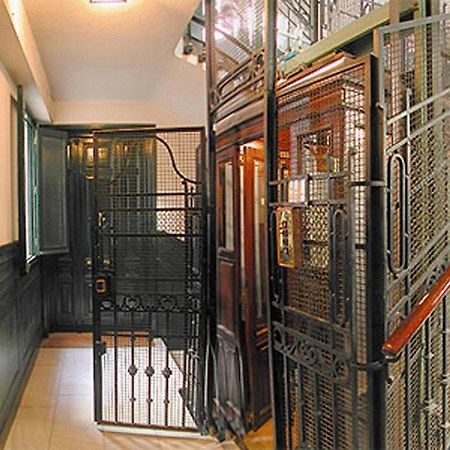 Hostal Santa Isabel Madrid Dış mekan fotoğraf