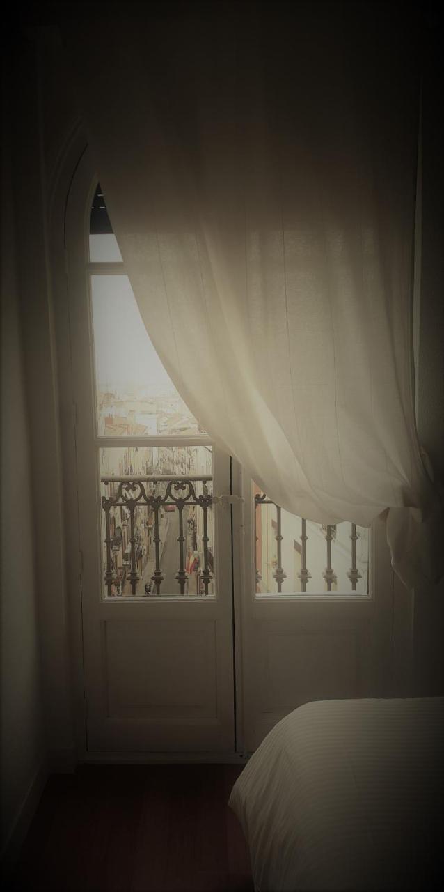 Hostal Santa Isabel Madrid Dış mekan fotoğraf